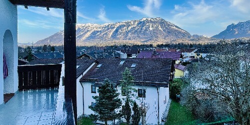 Gartenwohnung mit            Panoramablick - Piding