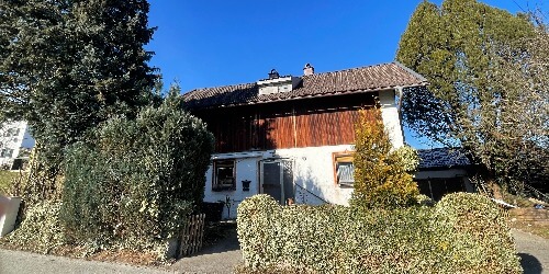Baugrundstück mit Altbestand - Saaldorf